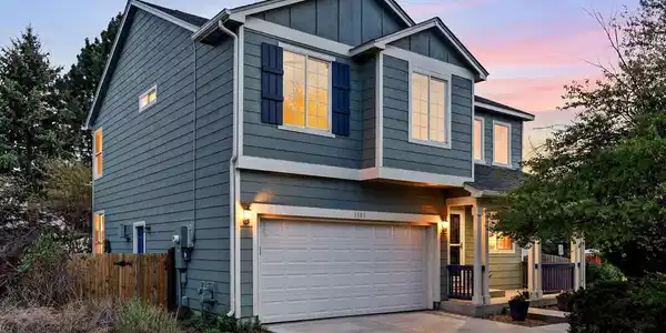 1303 Lambert Cir