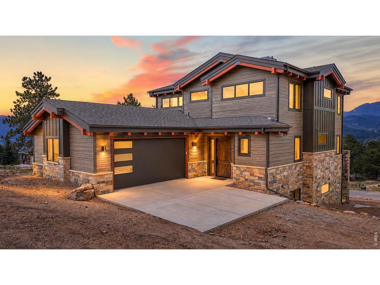 Image 2: Freelan Heights at The Stanley! 293 Overlook is the first home completed in this 10 lot development in the Historic Stanley District. Image 2: Freelan Heights at The Stanley! 293 Overlook is the first home completed in this 10 lot development in the Historic Stanley District.