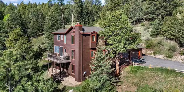 27822 Bonanza Dr