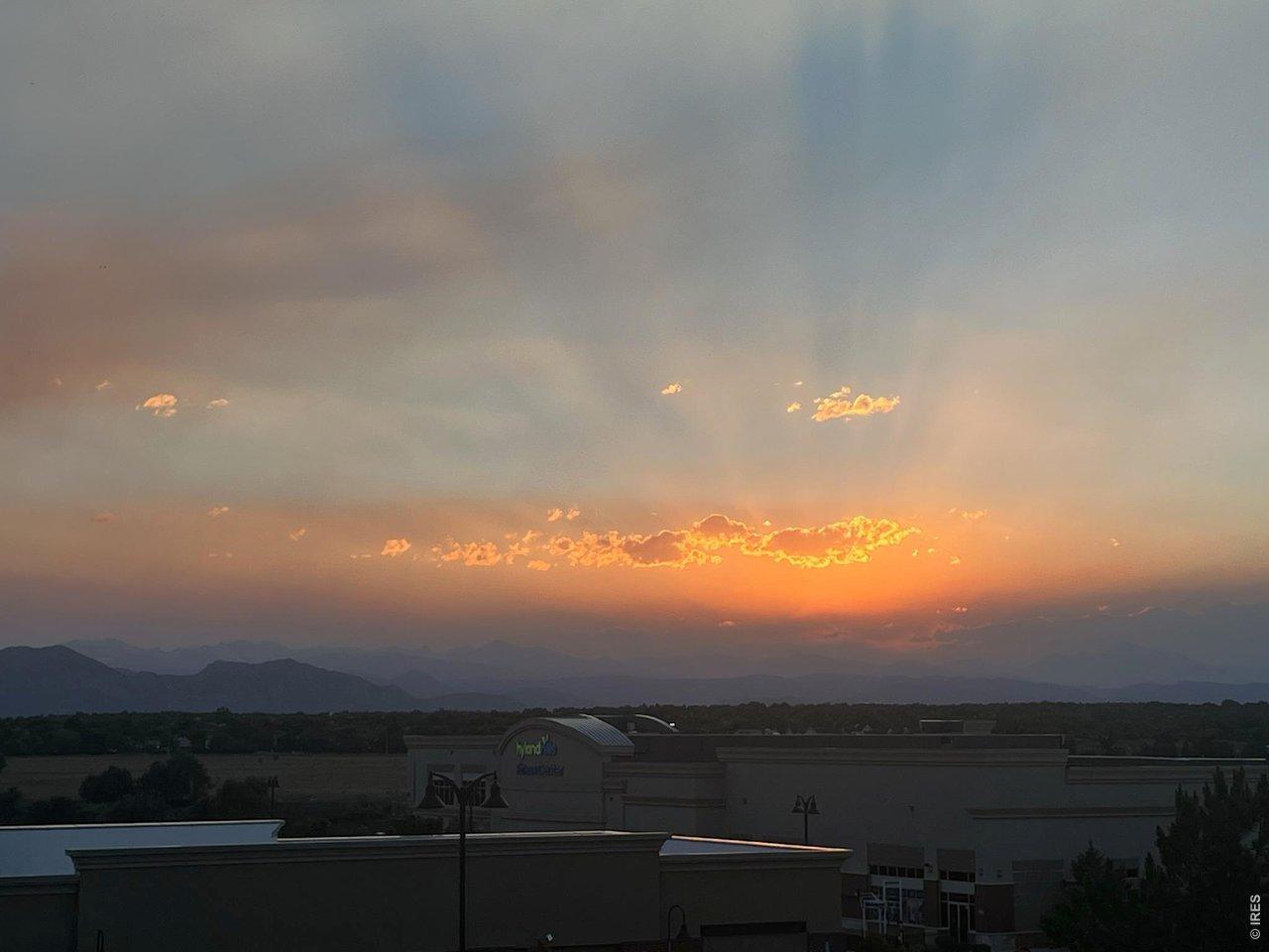 Image 2: Even better Rocky Mountain Sunset Image 2: Even better Rocky Mountain Sunset