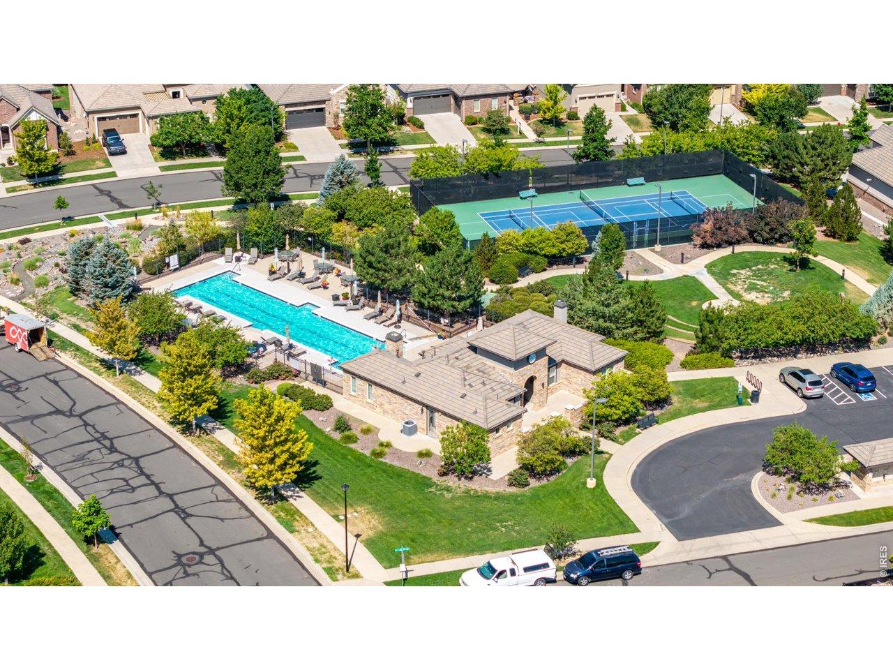 Image 3: Incredible Country Club Highlands Clubhouse, pool and courts Image 3: Incredible Country Club Highlands Clubhouse, pool and courts