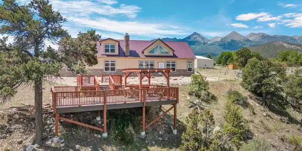 497 E Blarney Stone Rd
