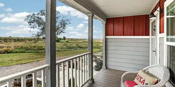 Image 4: Front Porch