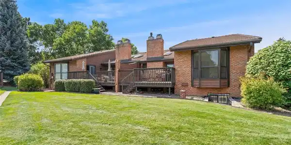 5935 W Mansfield Ave