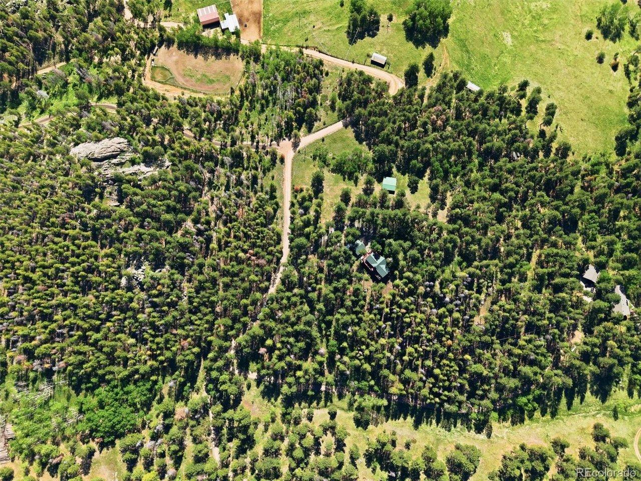 Image 4: 9+acres to roam and explore! Image 4: 9+acres to roam and explore!