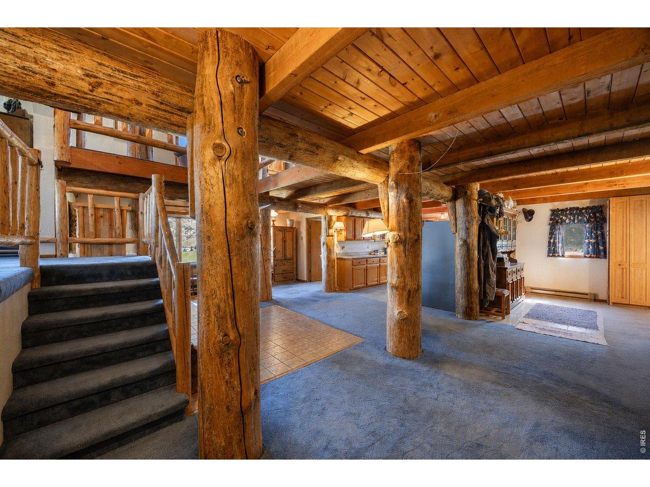 Image 3: Unique hand-crafted home Image 3: Unique hand-crafted home