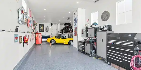 Image 4: RV/Trailer/Truck Parking