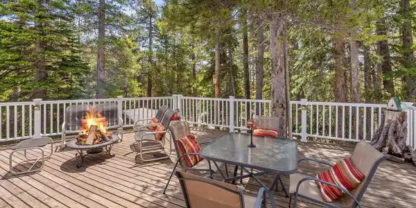 Image 3: Large Deck Image 3: Large Deck