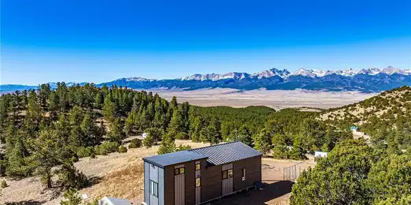 Image 2: HUGE Sangre De Cristo VIEW Image 2: HUGE Sangre De Cristo VIEW