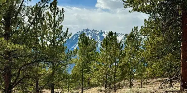 Image 2: View of La Plata peak