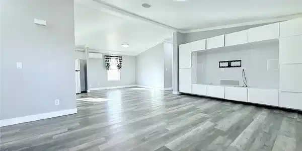 Image 2: living room