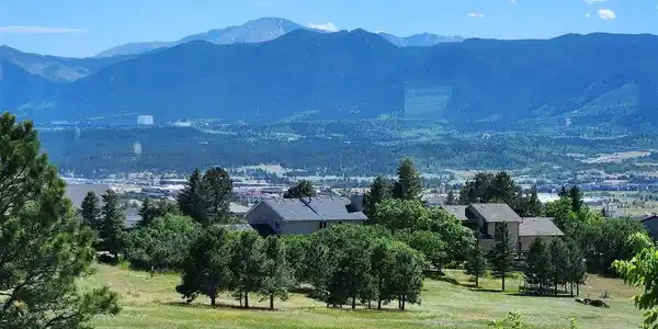 Image 2: View Image 2: View