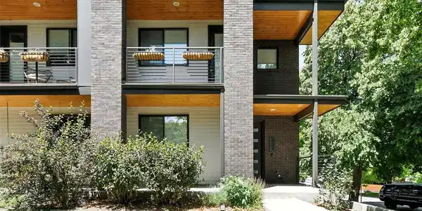 3201 W 25th Ave