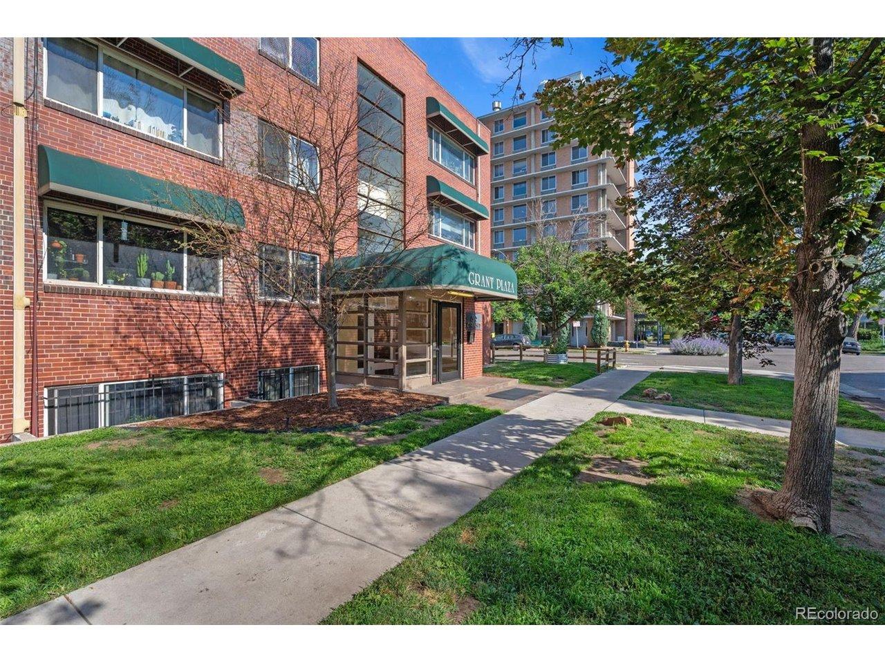Image 4: Conveniently located on corner of 1st and Grant