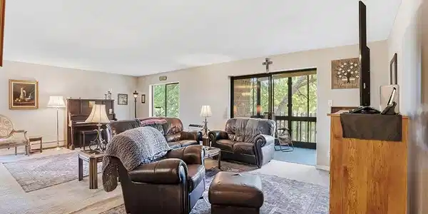 Image 3: Living Room Image 3: Living Room