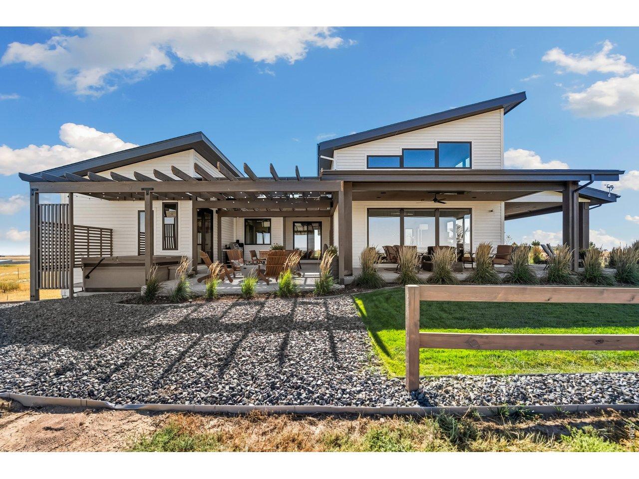 Image 2: Stunning custom home on nearly 8 acres Image 2: Stunning custom home on nearly 8 acres