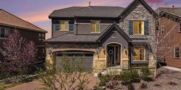 7033 E Lake