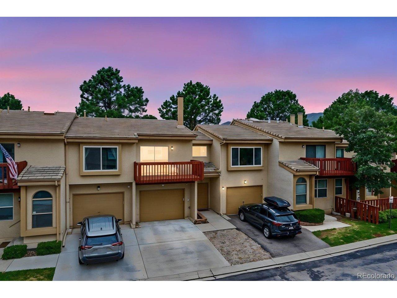 Image 1: Front of home Image 1: Front of home