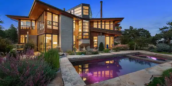 807 Timber Ln