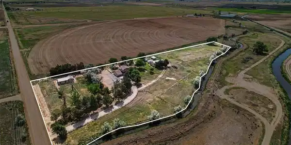 Image 2: 4.68 acres surrounded by open country