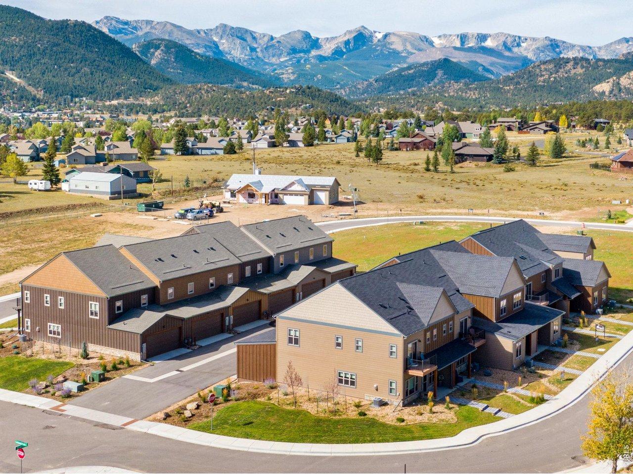 Image 2: Continental Divide views from the subdivision Image 2: Continental Divide views from the subdivision