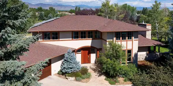 Image 2: Front elevation. Image 2: Front elevation.
