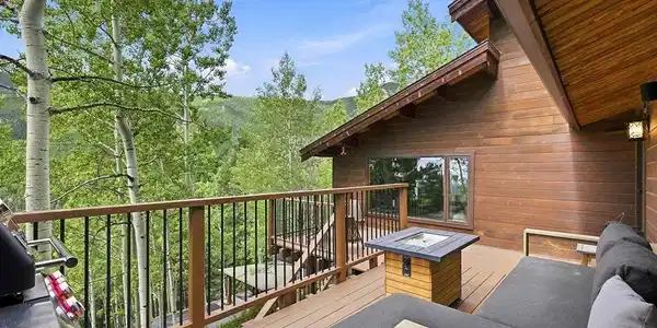 Image 3: Deck Image 3: Deck