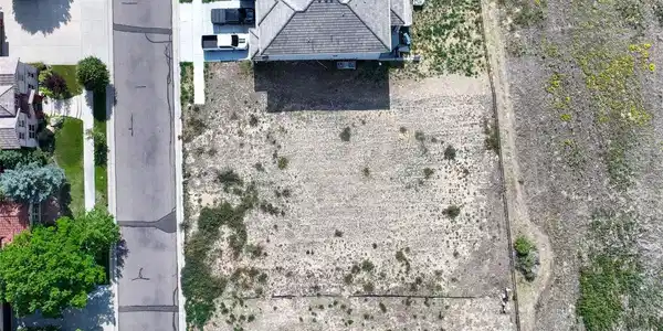 Image 4: Overhead View