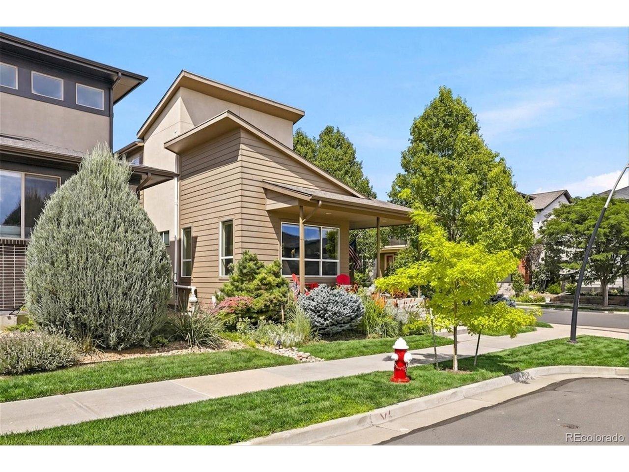 Image 3: Contemporary architecture, mature landscaping and a generous wraparound porch create distinctive curb appeal. Image 3: Contemporary architecture, mature landscaping and a generous wraparound porch create distinctive curb appeal.