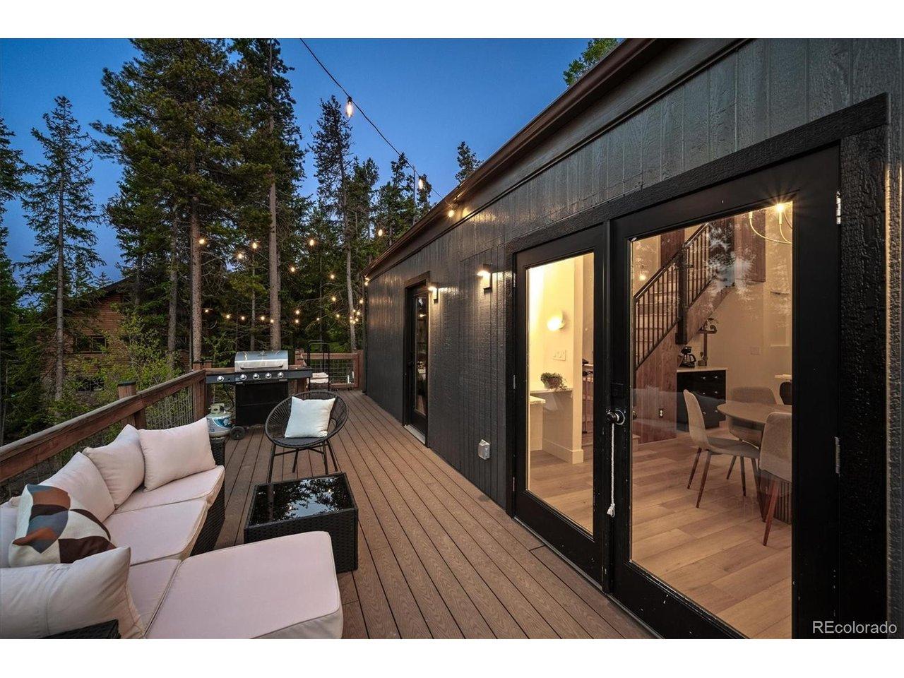 Image 3: Relaxation and ambiance surrounded by nature