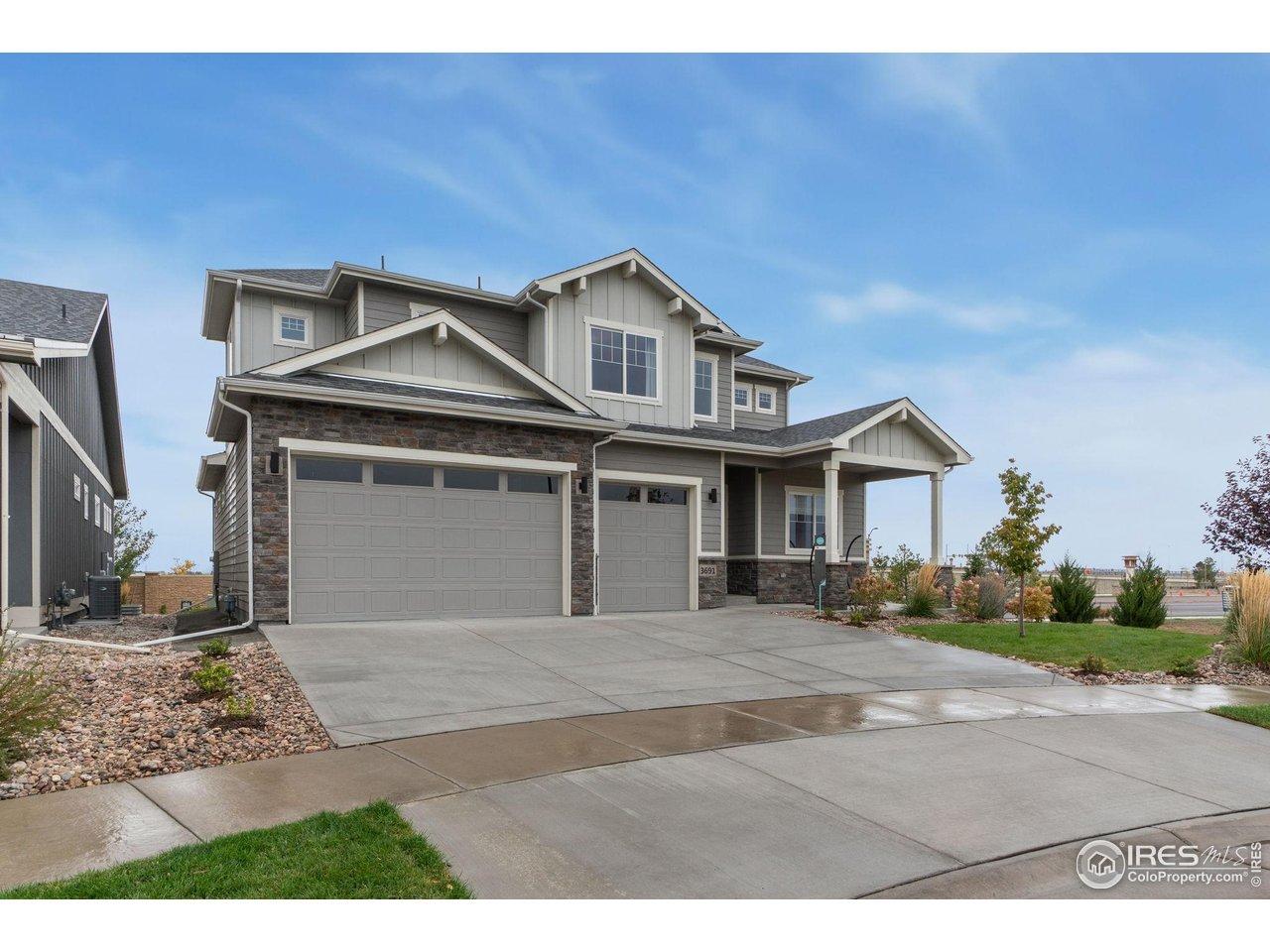 Image 3: 4-Car Attached Garage Image 3: 4-Car Attached Garage