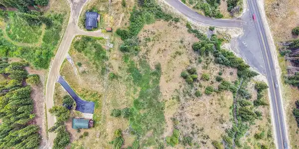 Image 2: Aerial view Image 2: Aerial view