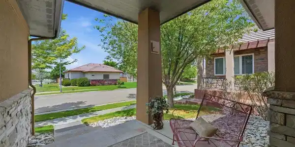 Image 3: Front porch Image 3: Front porch