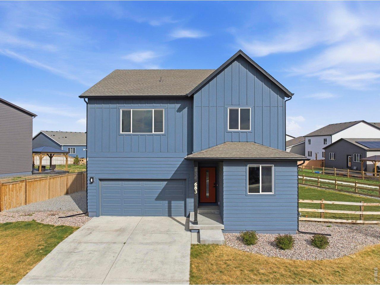 Image 2: Contemporary curb appeal Image 2: Contemporary curb appeal