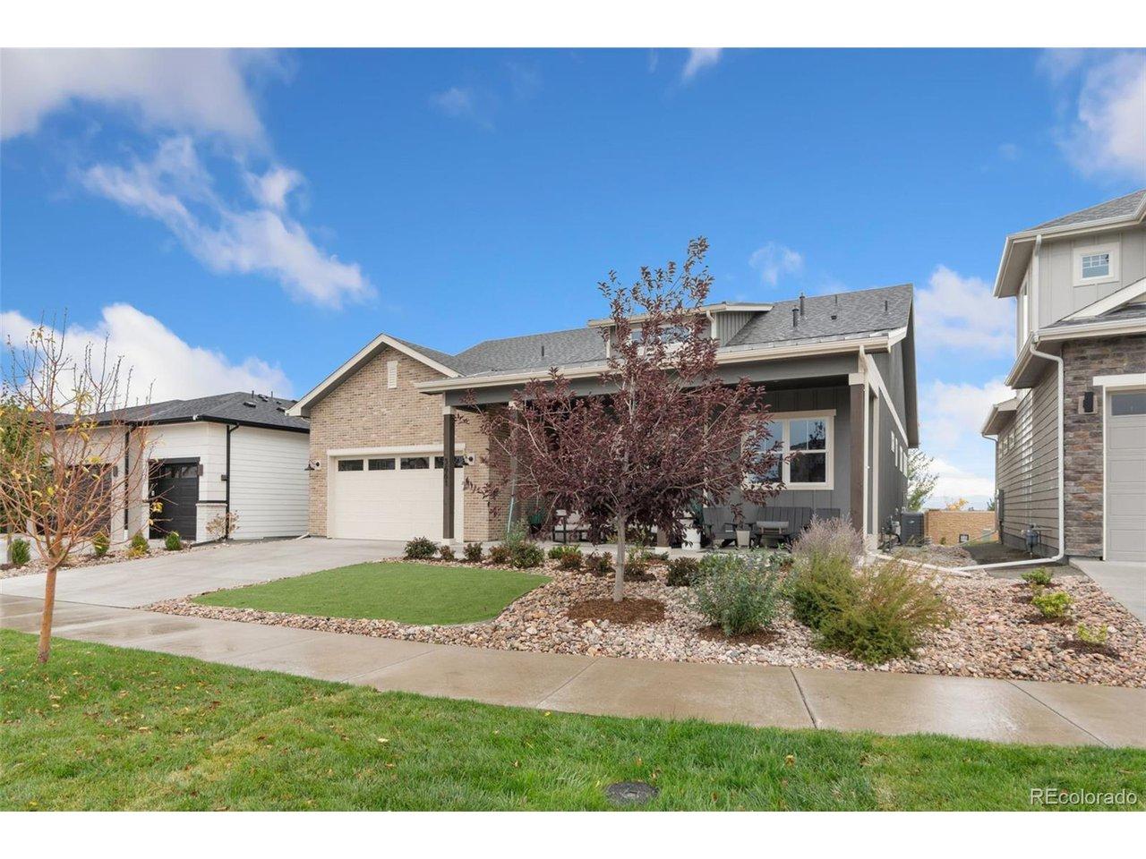 Image 4: Full Landscaping Included!