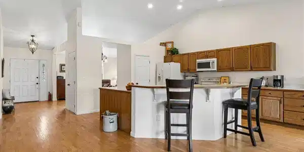 Image 4 Image 4