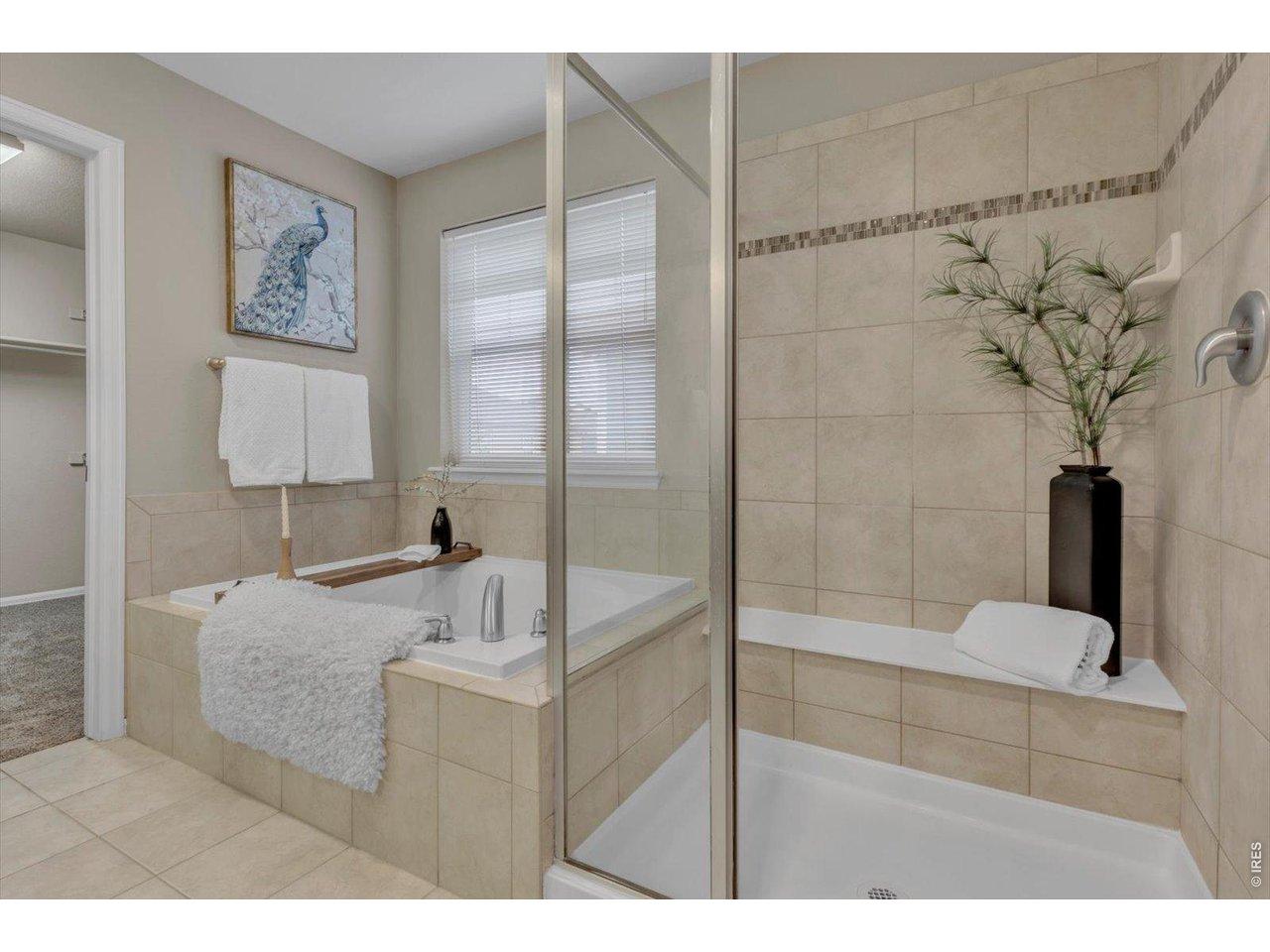Image 4: 5-piece Primary Bathroom Image 4: 5-piece Primary Bathroom
