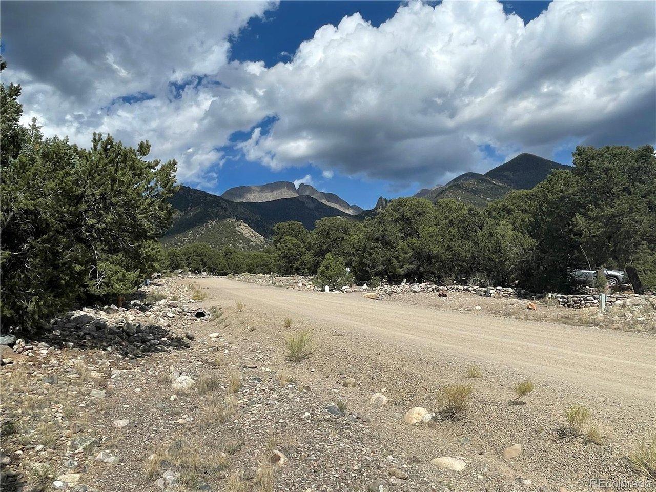 Image 3: Road to the East with View Image 3: Road to the East with View
