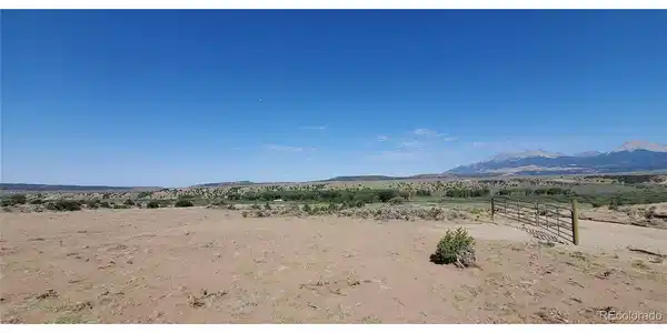 Image 3: Looking across the property to the north west. Image 3: Looking across the property to the north west.