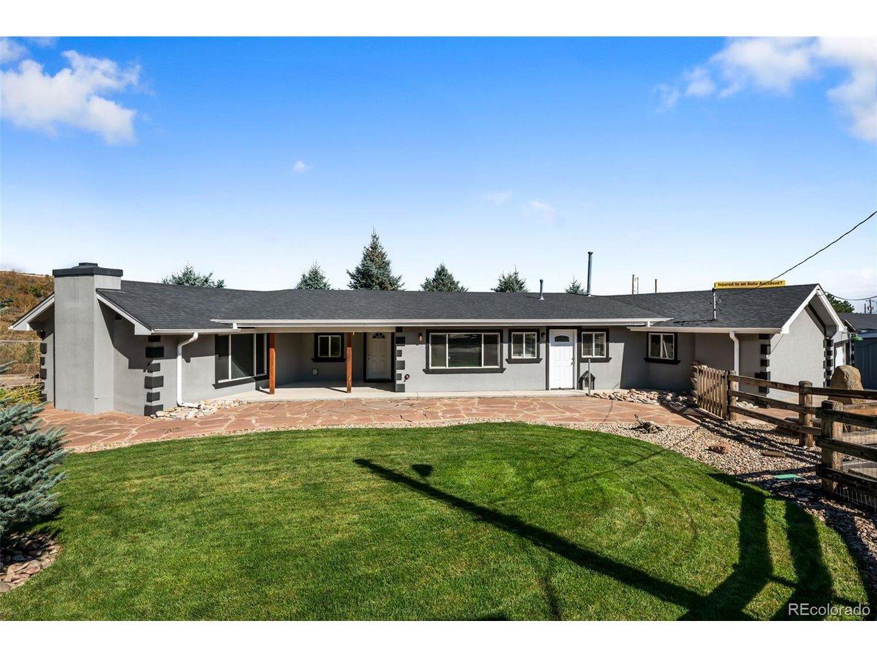 Image 4: Beautifully Landscaped Yard! Image 4: Beautifully Landscaped Yard!
