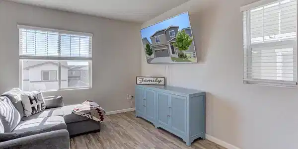 Image 4 Image 4