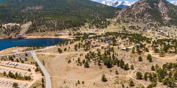 Image 4: Ideal location to build your dream home or subdivide and built out a boutique subdivision.