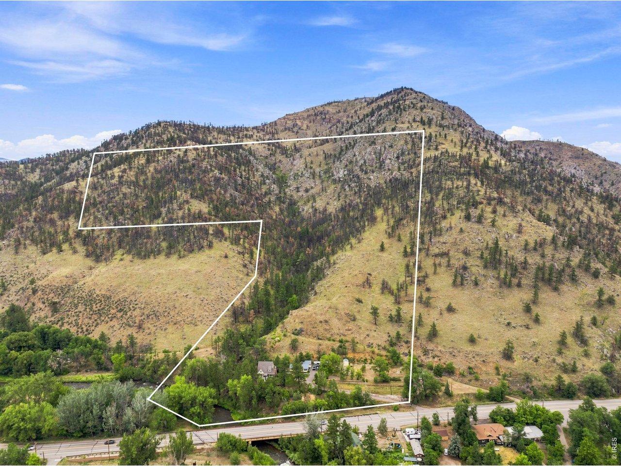 Image 2: Set on 52 Acres Image 2: Set on 52 Acres