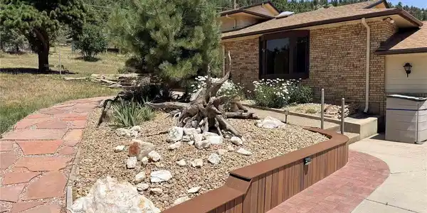 Image 2: Front flagstone entry Image 2: Front flagstone entry