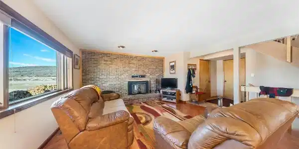 Image 3: Living Room Image 3: Living Room