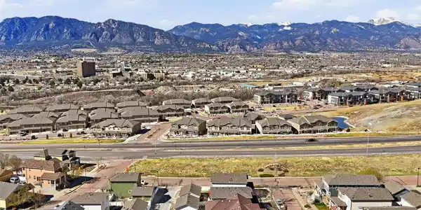 Image 3: Sweeping mountain views. Image 3: Sweeping mountain views.