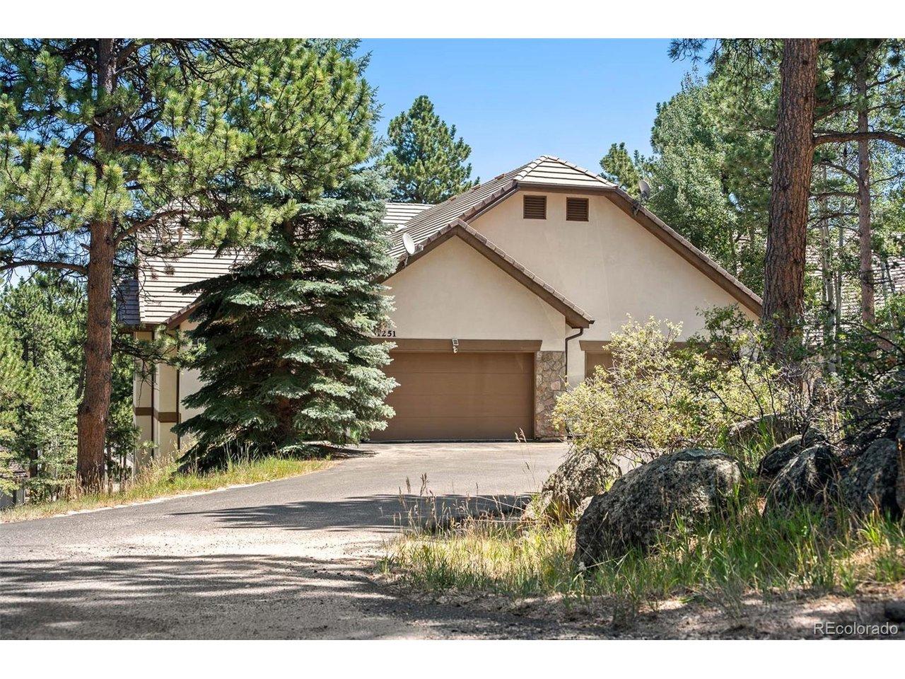 Image 2: Front view with 2 car garage Image 2: Front view with 2 car garage