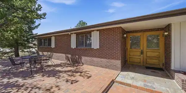Image 4: Front patio, perfect for drinking coffee and watching sunrises. Image 4: Front patio, perfect for drinking coffee and watching sunrises.
