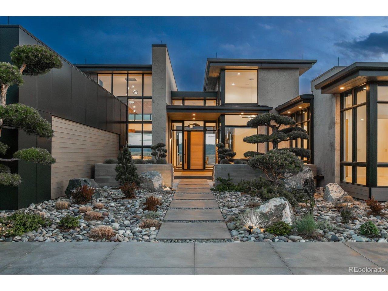 Image 2: Exterior construction comprised of limestone tiles, cedar, and metal cladding Image 2: Exterior construction comprised of limestone tiles, cedar, and metal cladding