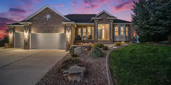 1049 Ridge West Dr